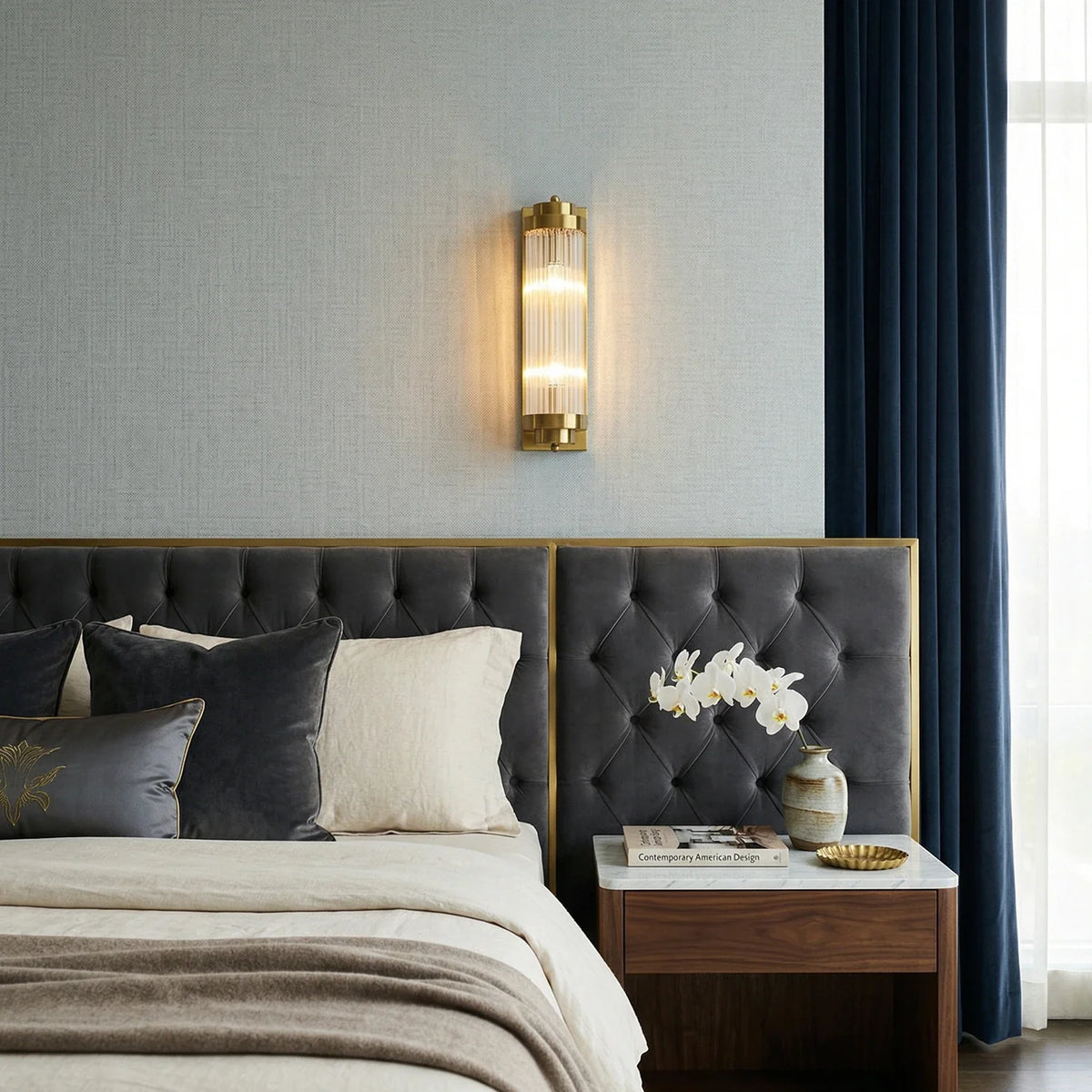 Vertical Linear Glass Wall Lamp