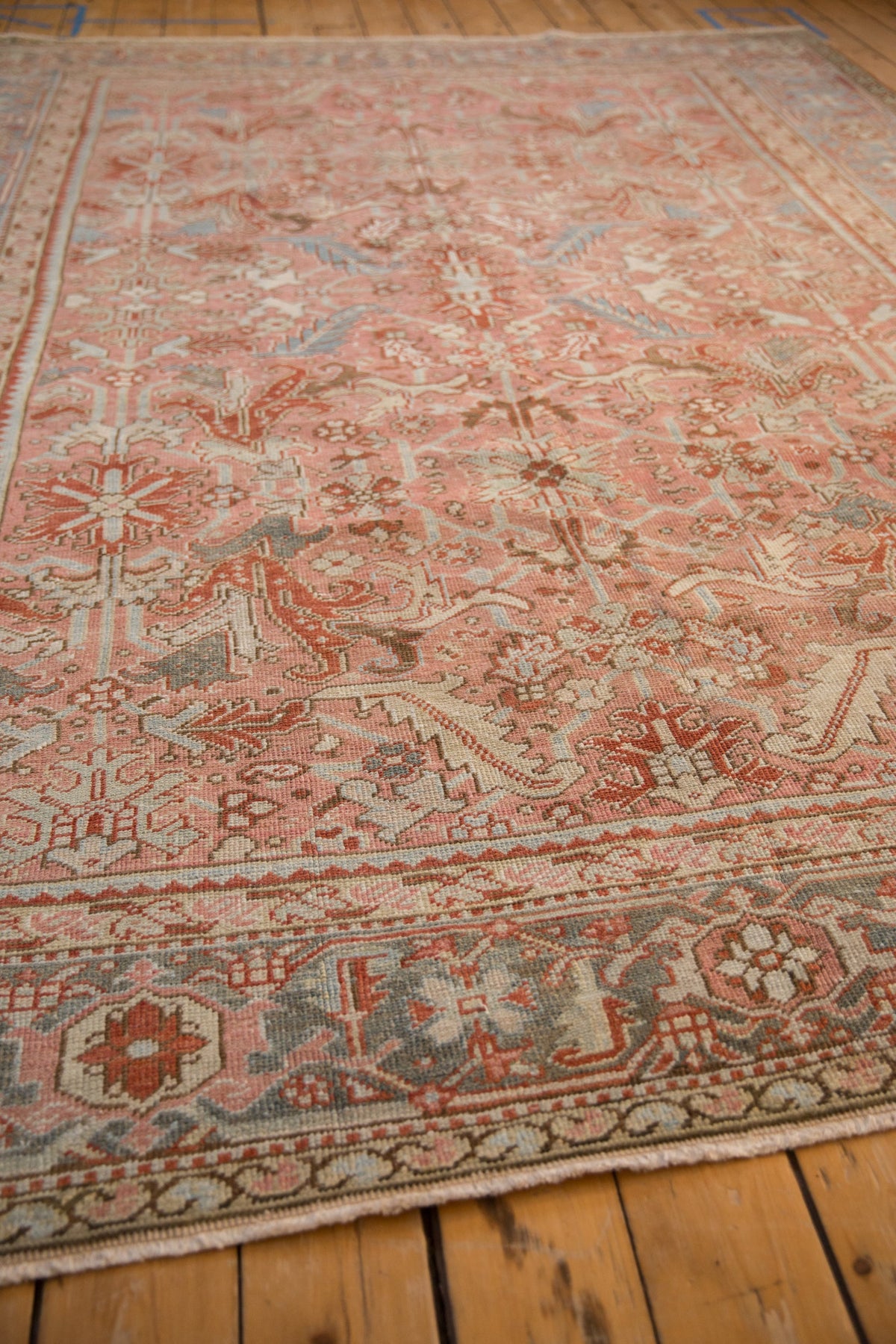 8x11 Vintage Distressed Heriz Carpet