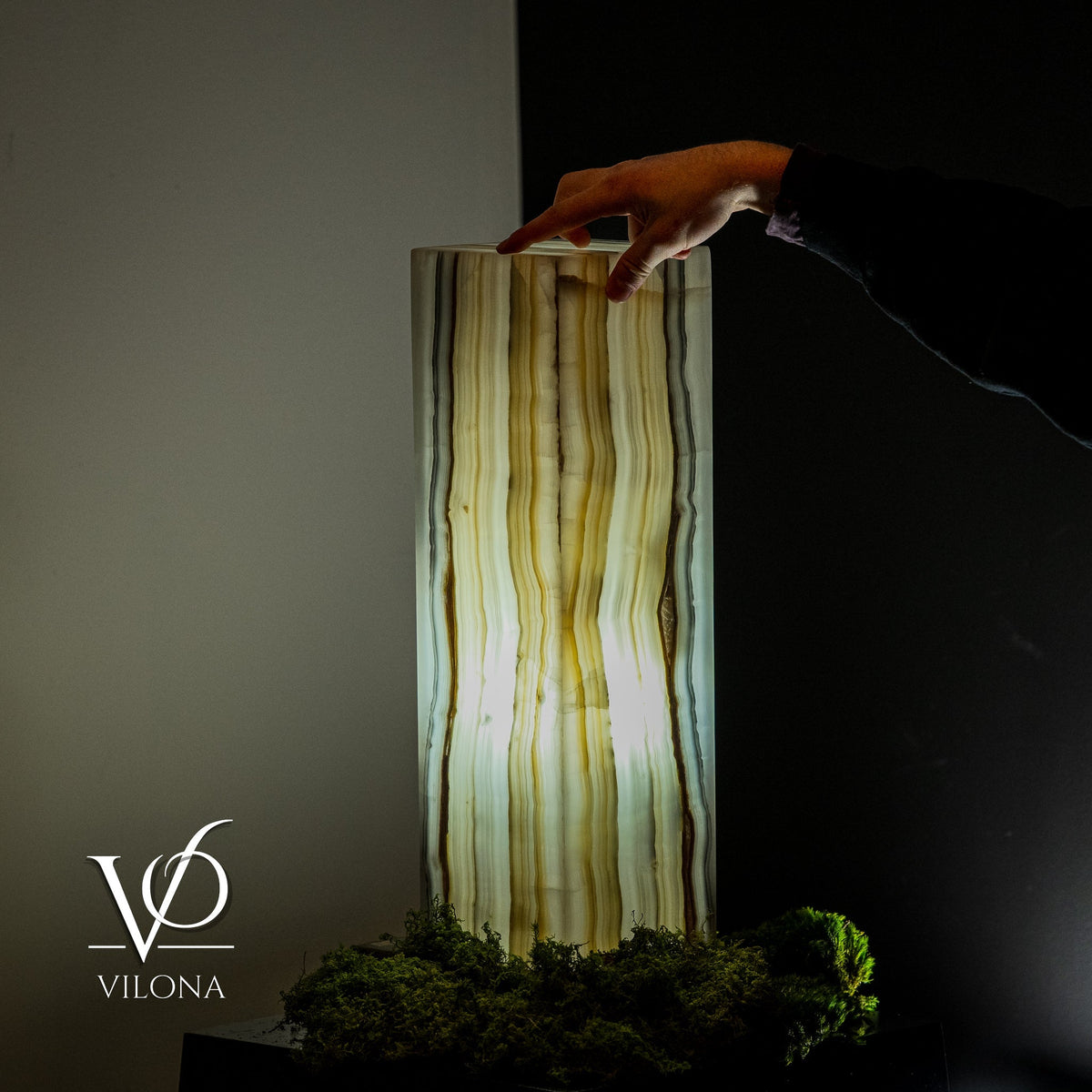 White Ice Onyx Lamp (Exotic Druzy Table Lamp #11)